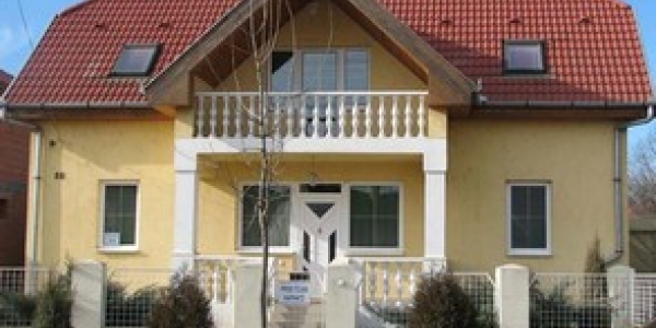 ENTER-CENTER VENDÉGHÁZ HAJDÚSZOBOSZLÓ