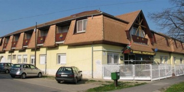 Hotel Napsugár