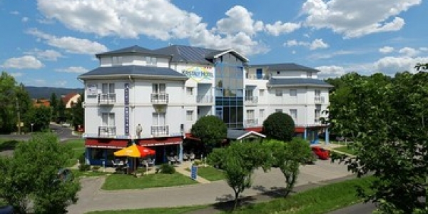 Kristály Hotel