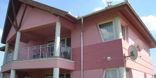 Liget apartman Kehidakustány