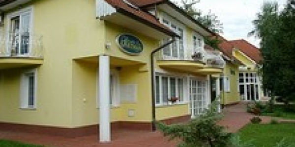 Penta Lux Hotel és Apartman