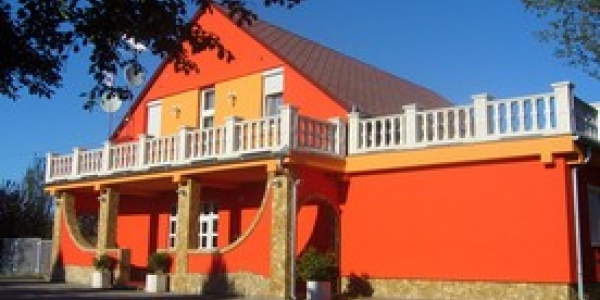 RUBIN PANZIÓ és VENDÉGLŐ