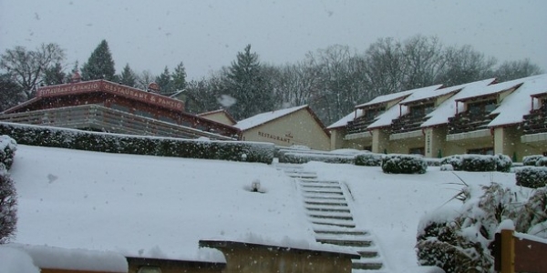 Vöröskő Étterem & Panzió